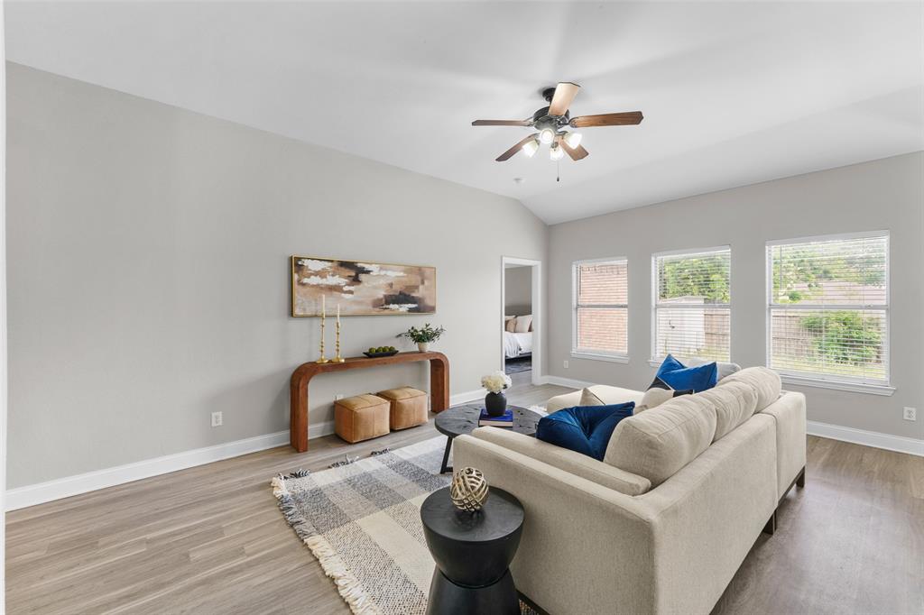 2408 Castle Ridge Drive