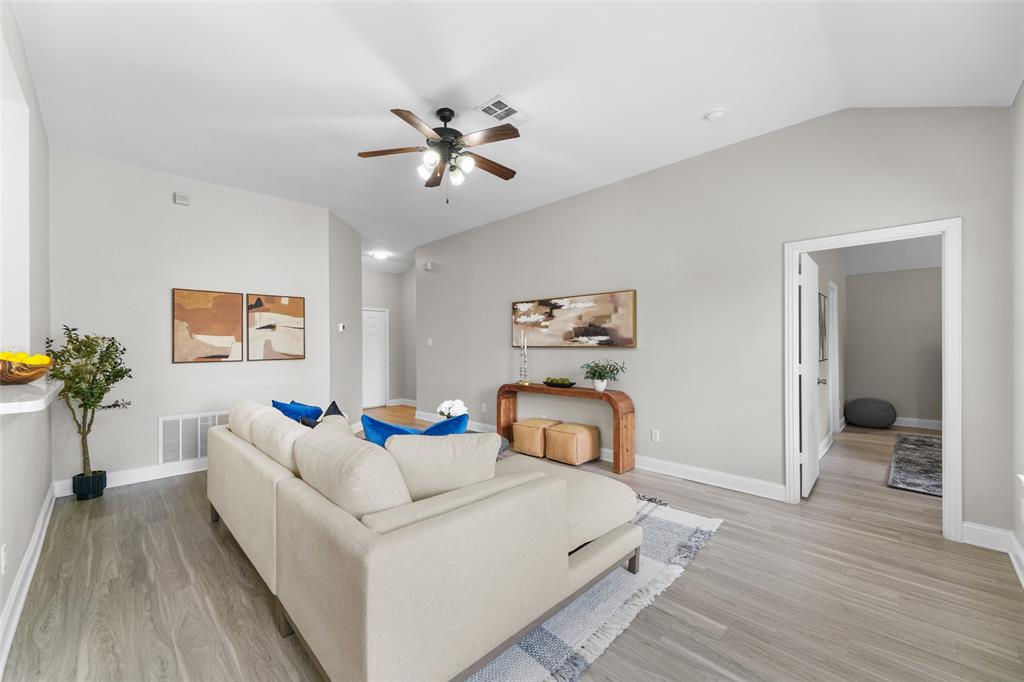 2408 Castle Ridge Drive