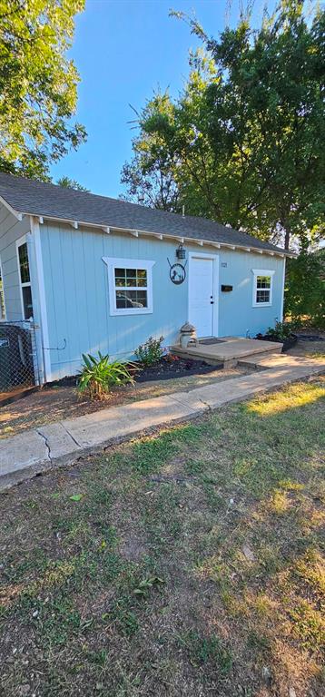 1321 W Hammond Street