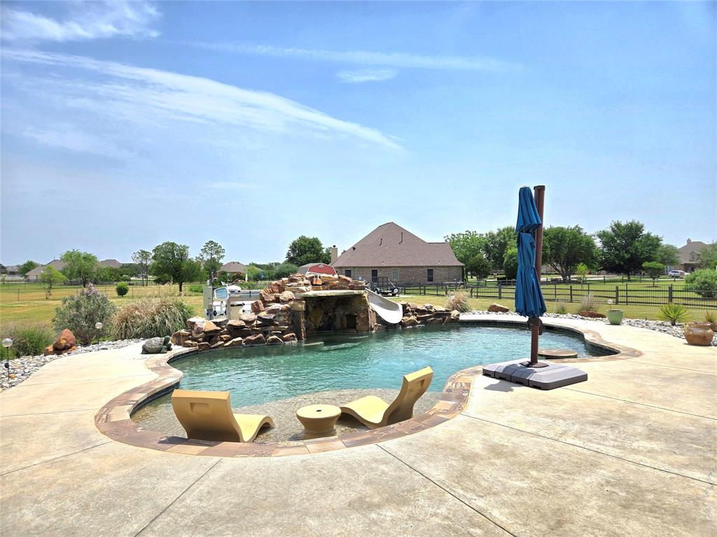1008 Chalk Hill Lane