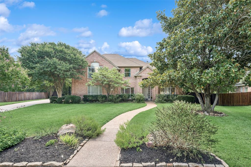305 Canyon Lake Drive