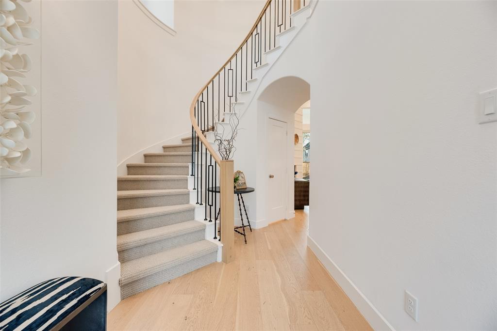 2217 Grey September Street