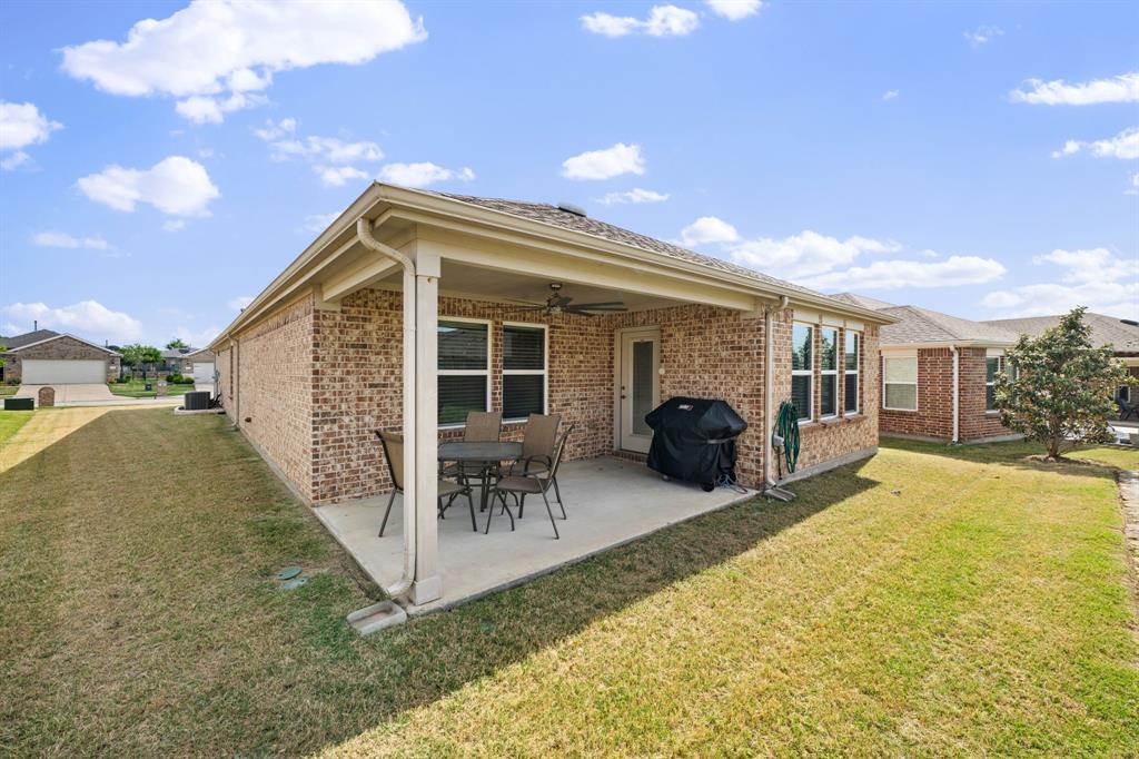 Frisco Lakes By Del Webb Villa - Residential