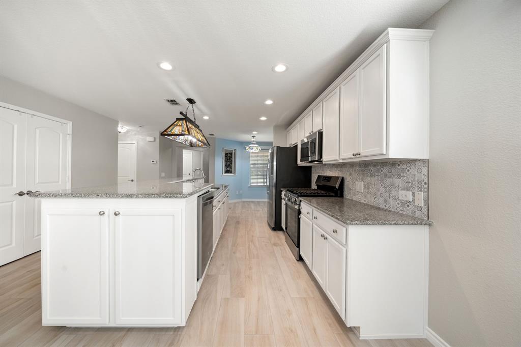 Frisco Lakes By Del Webb Villa - Residential