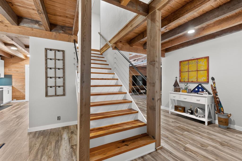 3546 Private Road 2562