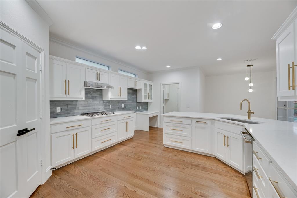 S M U Heights - Residential