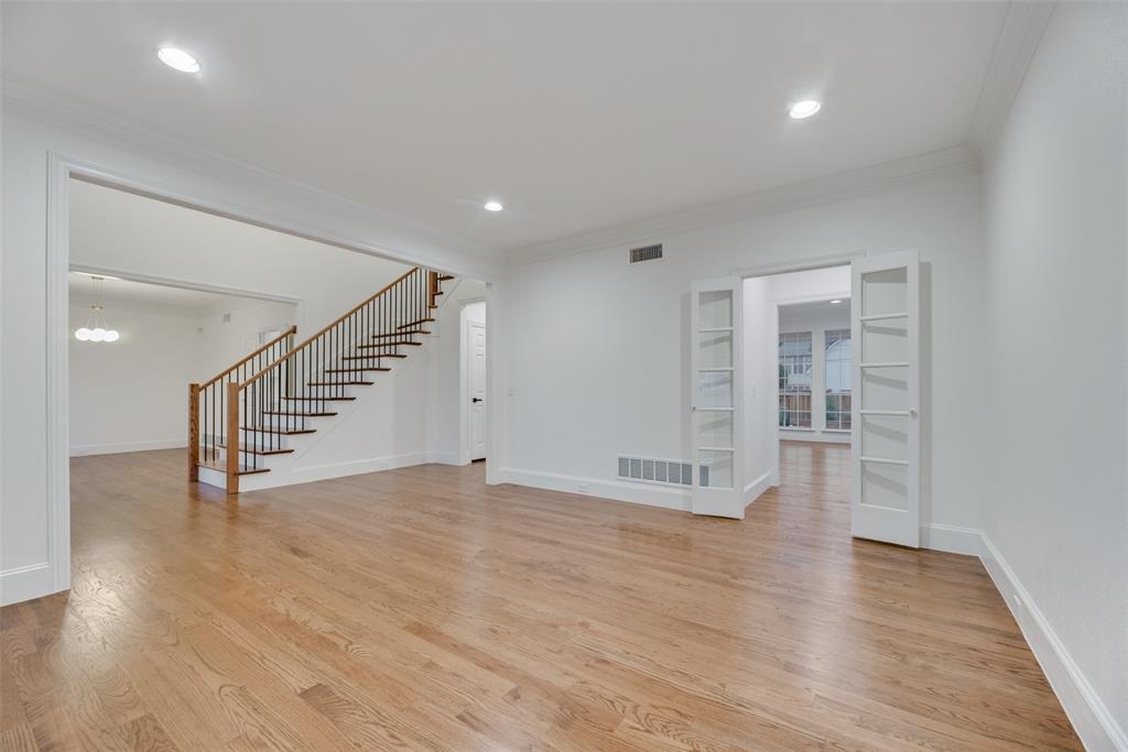 S M U Heights - Residential