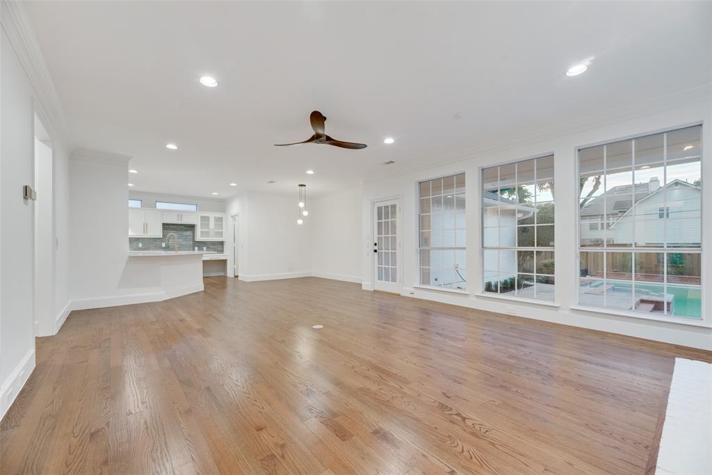 S M U Heights - Residential