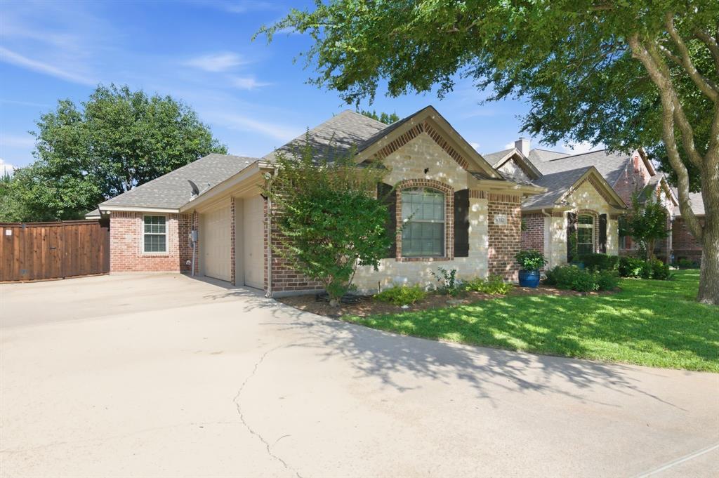 8332 Valley Oaks Drive