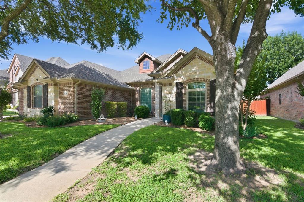 8332 Valley Oaks Drive