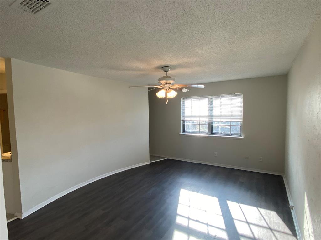 Arlington Downs Twnhs - Residential Lease