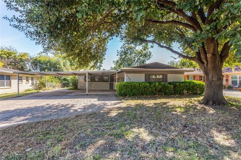 2705 W Fuller Avenue Fort Worth TX 76133