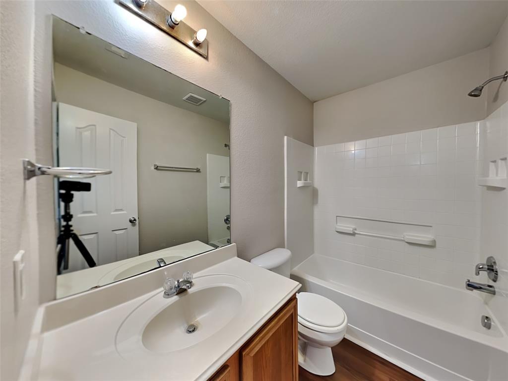 Falls Ph 2 - Residential Lease