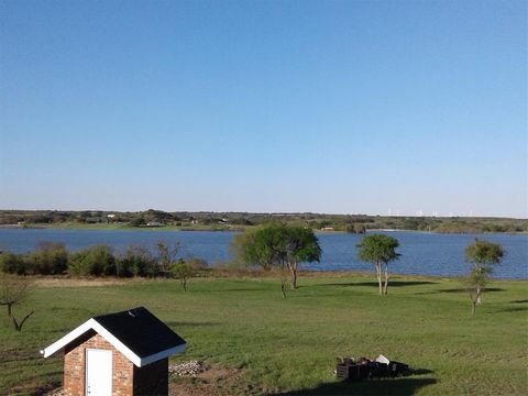 A home in Comanche