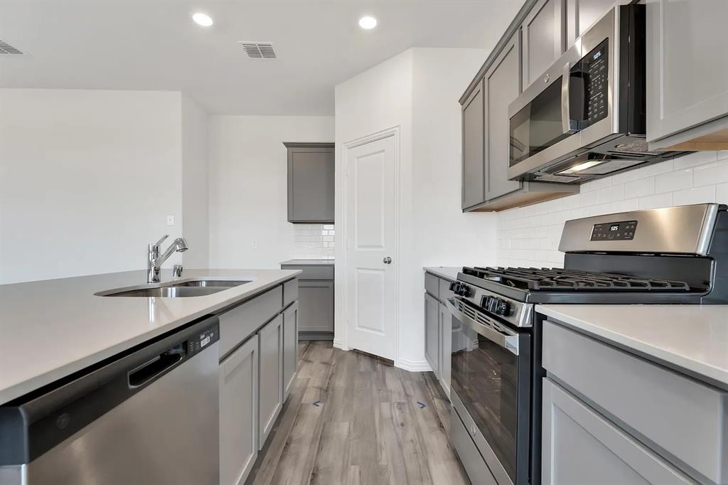 Sendera Ranch - Residential Lease