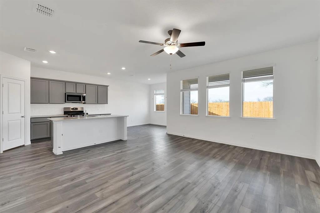 Sendera Ranch - Residential Lease