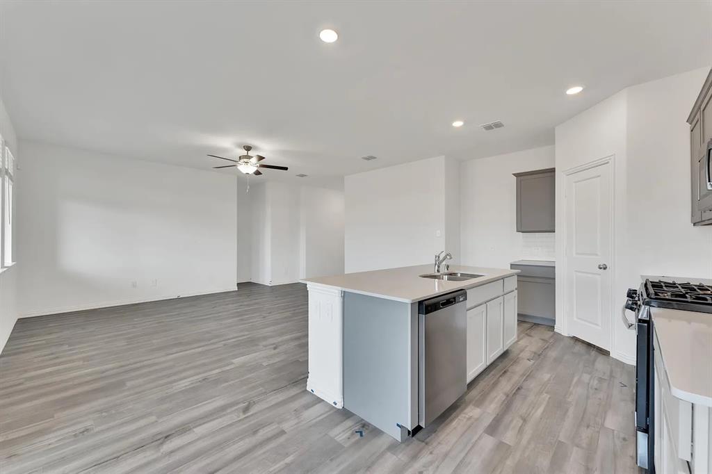 Sendera Ranch - Residential Lease