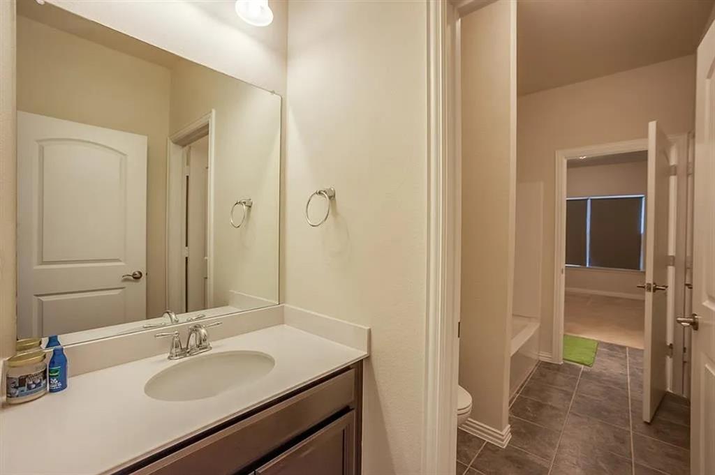 Brentwood Ph One - Residential Lease