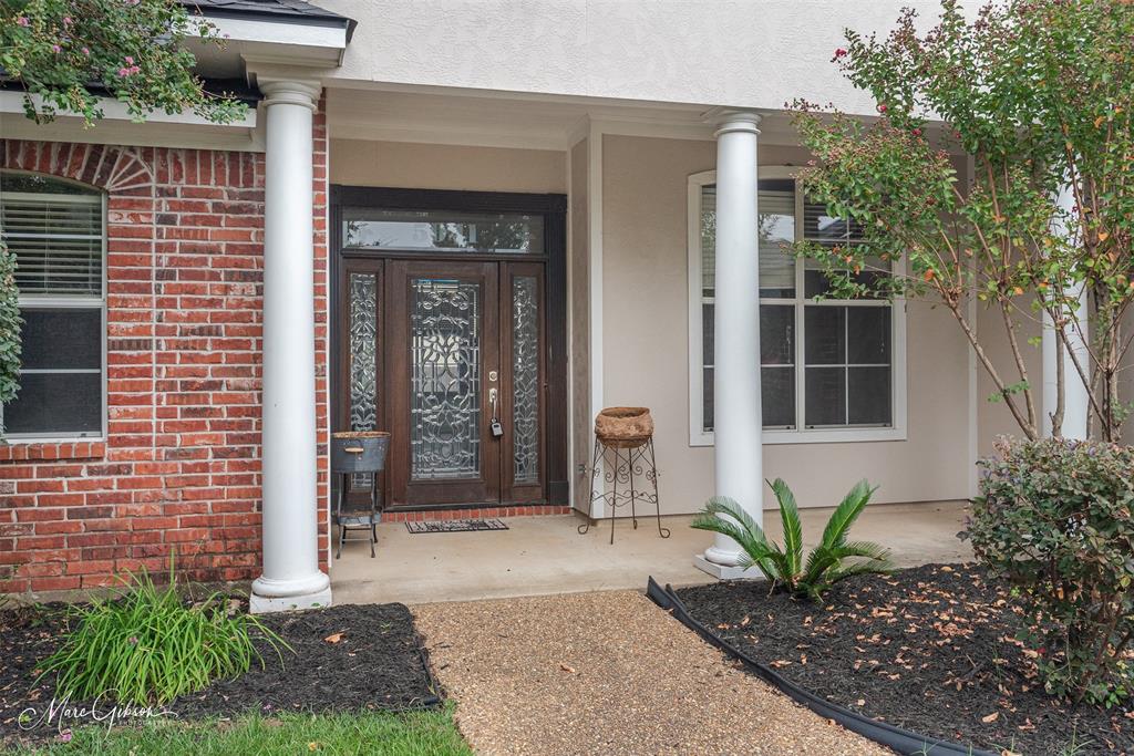 5041 Longstreet Place