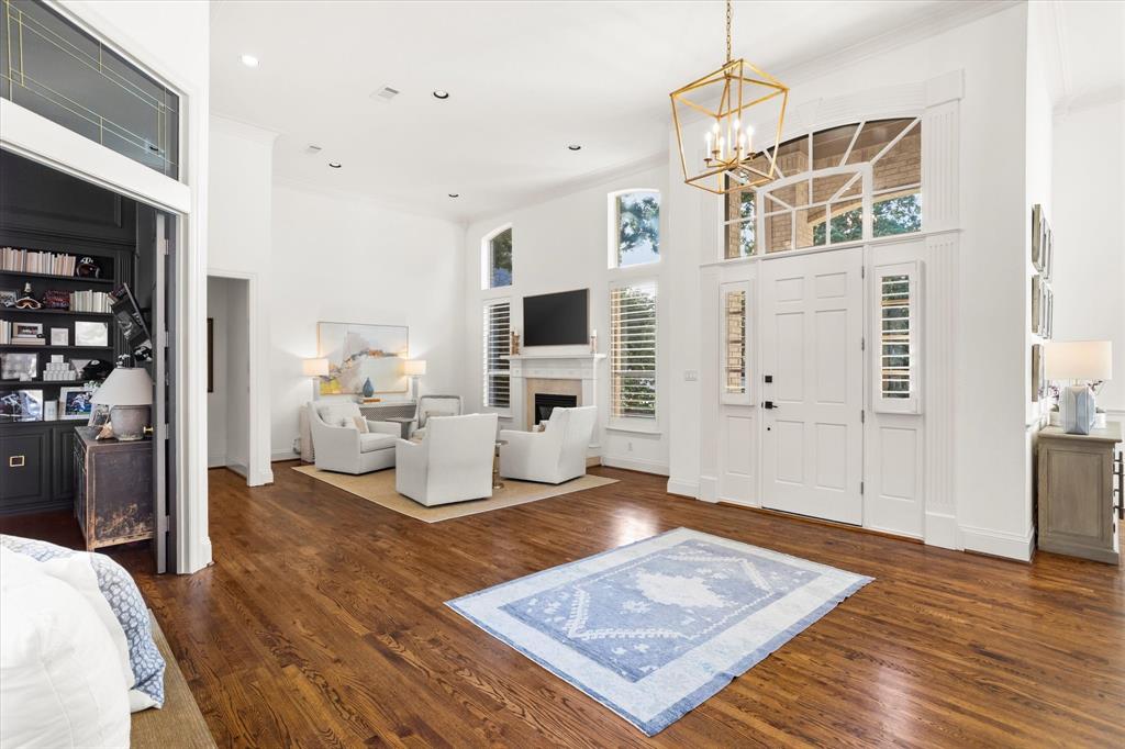 5301 Willow Lane