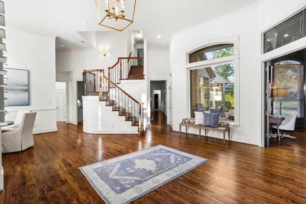 5301 Willow Lane