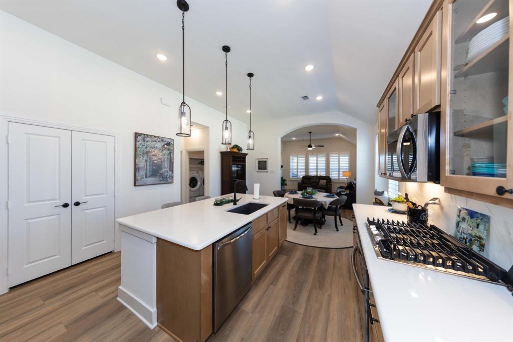 Gateway Village The Reserve - Residential