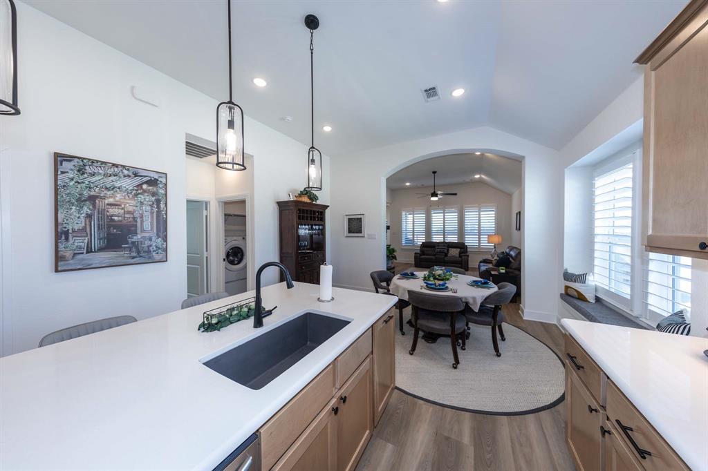 Gateway Village The Reserve - Residential