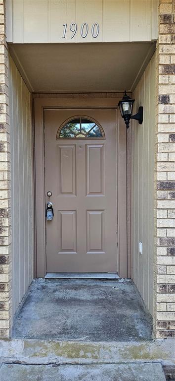 1900 Apple Valley Road