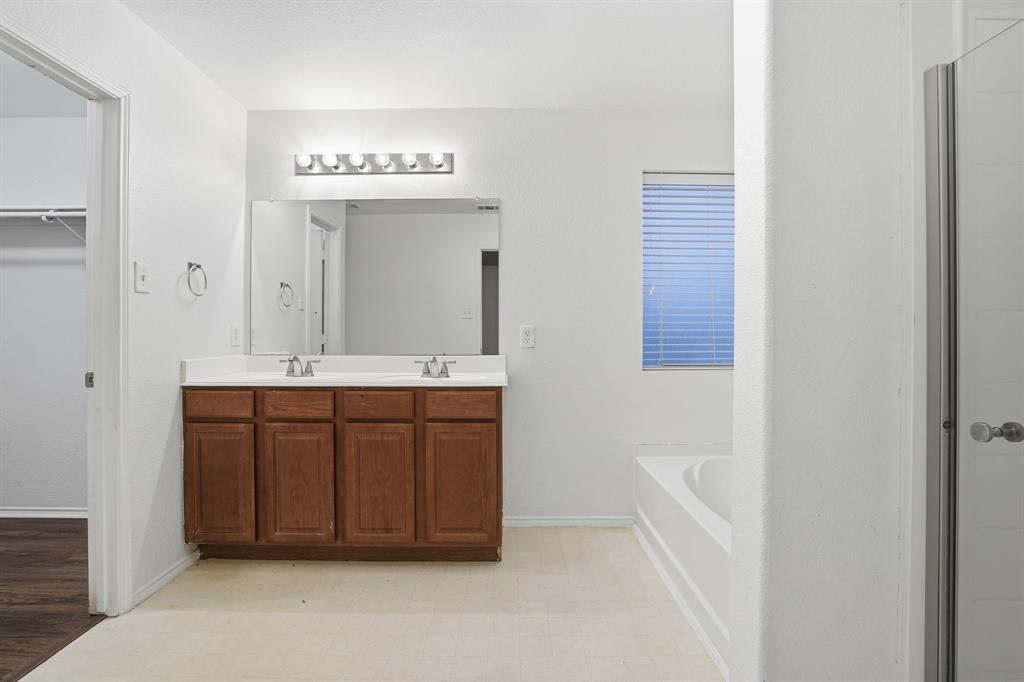 Hickory Crk Ests Ph I - Residential