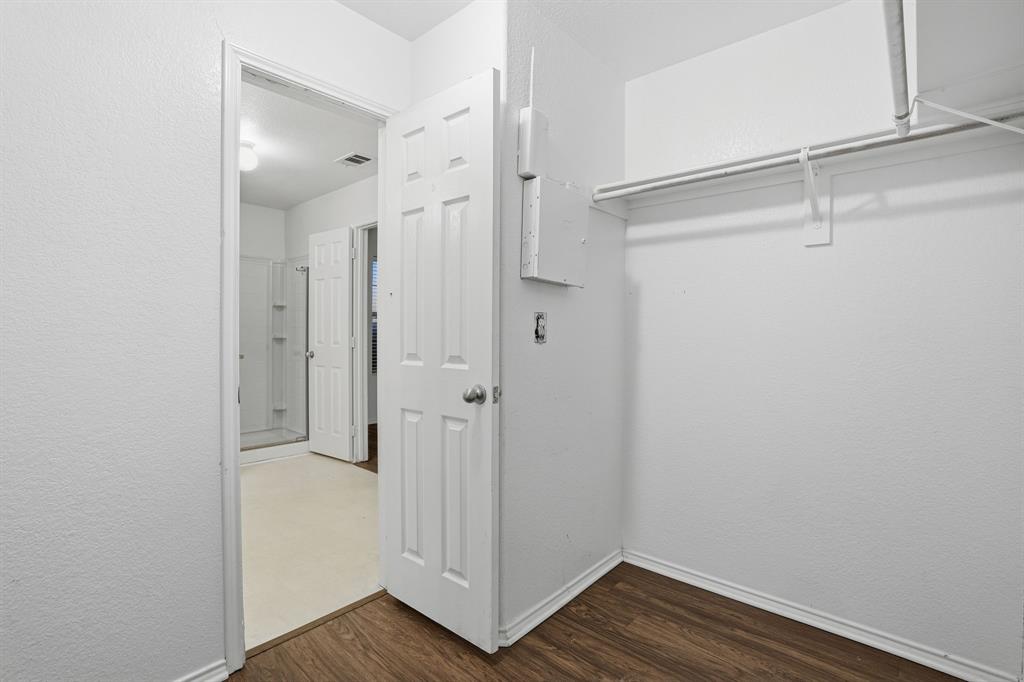 Hickory Crk Ests Ph I - Residential