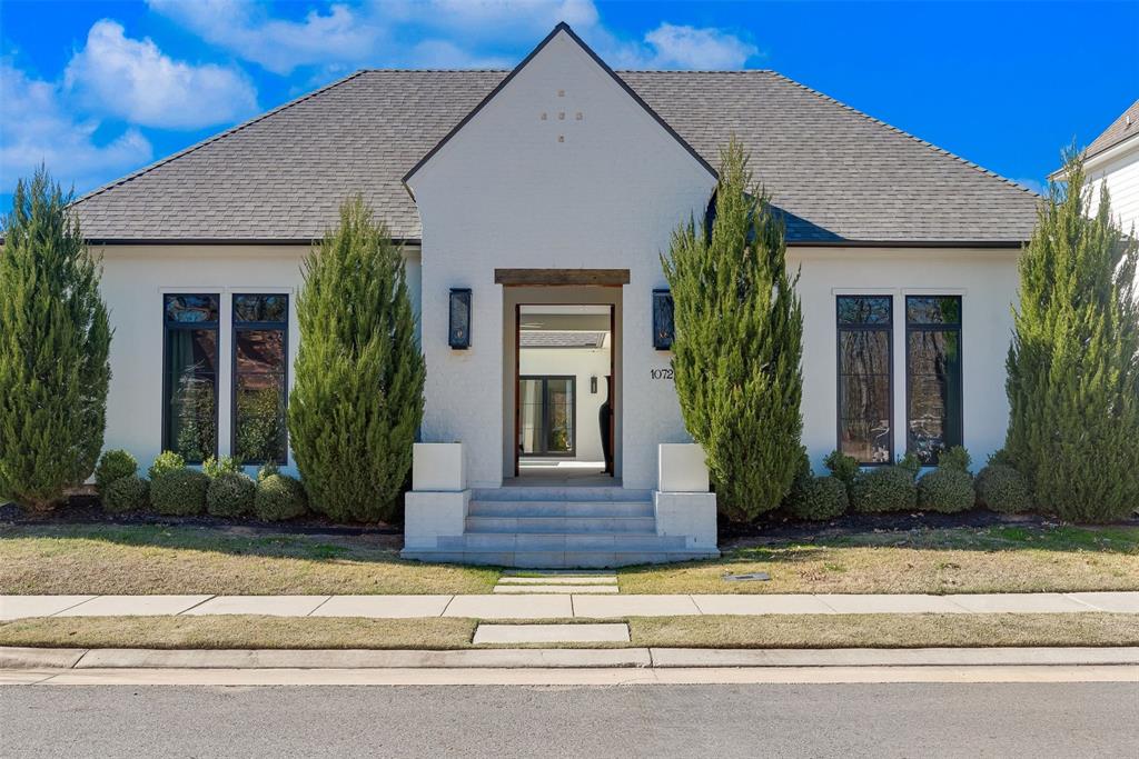 1072 Winterberry Lane