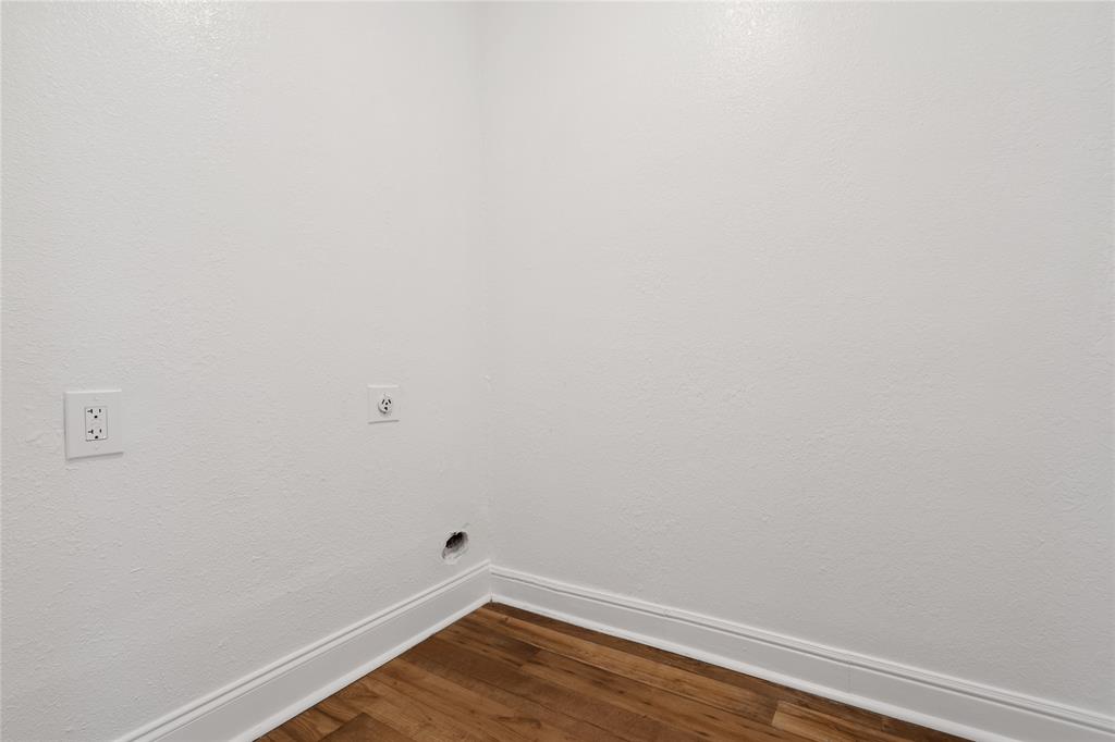 Freeway Park 02 - Residential