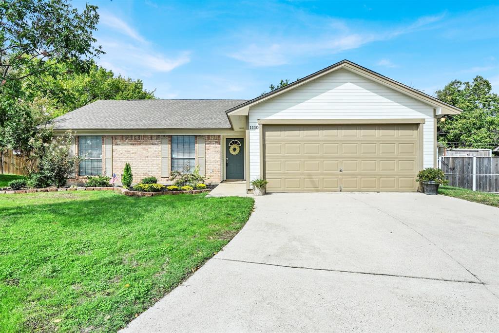 1110 W Cozby Court W
