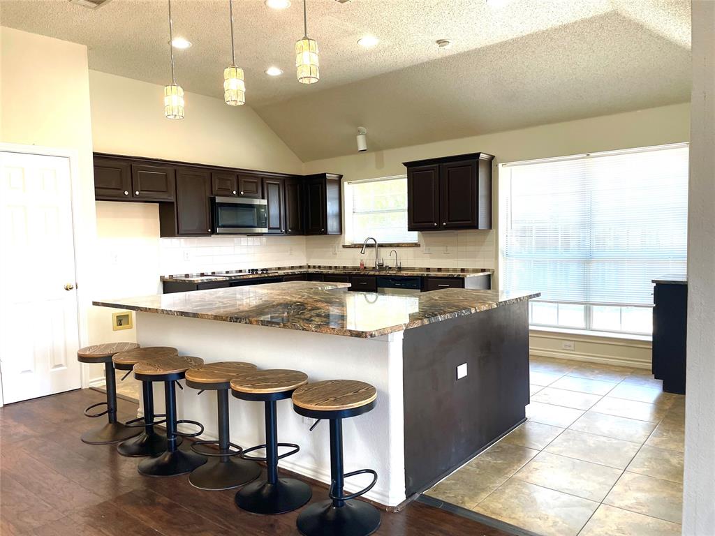 6404 Meadowview Court
