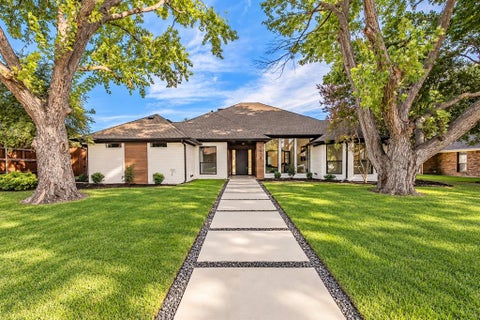 Photo of 6608 Garfield Drive, Plano, TX 75023 (MLS # 21414360)