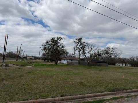 Photo of 102 Johnson Street, Commerce, TX 75428 (MLS # 21242501)