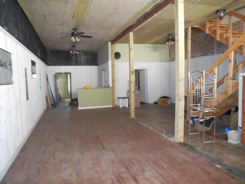 207 W Main Street