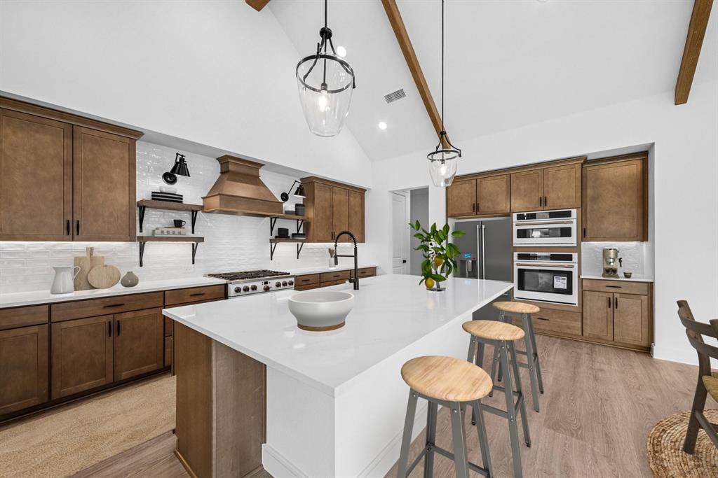 5664 Taylor Trail