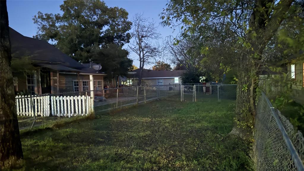 740 W College Street