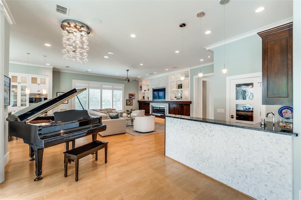 Lake Forest Ph G - Residential