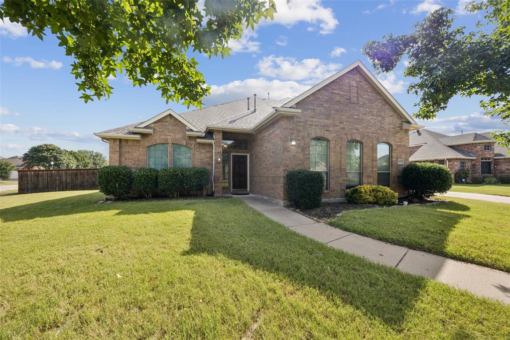 1001 Pheasant Lane