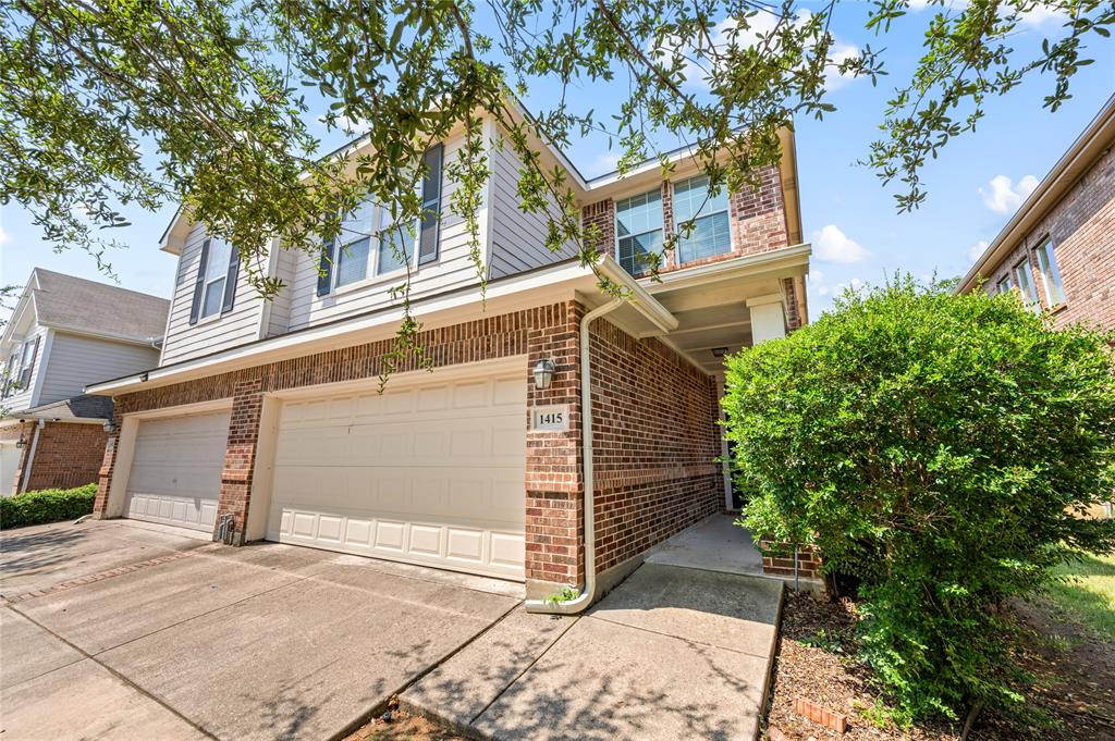 1415 Ravenwood Drive