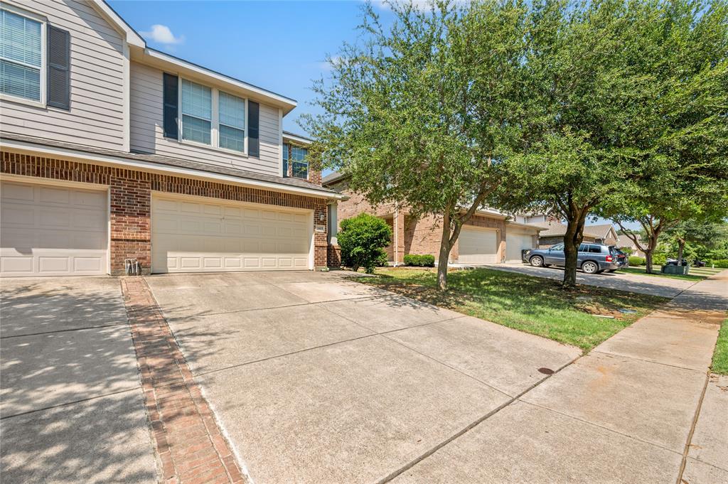 1415 Ravenwood Drive