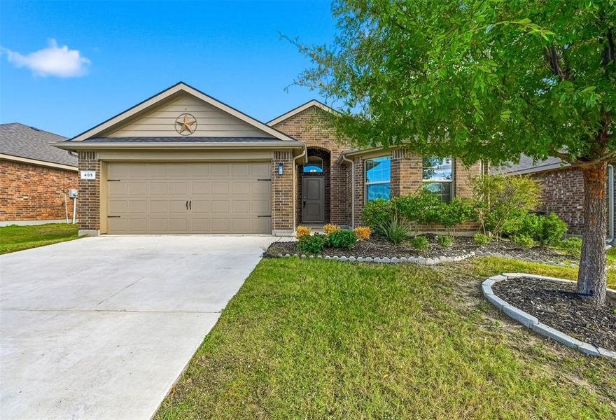 Charming & Updated 4 Bedroom Home in Sought-After Watersbend South and the new Eagle Mountain High School! Discover this beautifully maintained home offering 4 spacious bedrooms and 2 full bathrooms in a thoughtfully designed split floor plan. The open concept layout creates a seamless flow perfect for entertaining or everyday living. One of the bedrooms is oversized and versatile, ideal as a second living area, game room, or home office. You will love the stylish updates throughout, including modern ceiling fans, fresh designer paint, sleek cabinet hardware, a farmhouse sink with an upgraded faucet, and contemporary fixtures and mirror in the guest bath. Indulge in the spa-like feel of the updated rainfall shower head or unwind outdoors on the extended back patio perfect for morning coffee or evening gatherings. Located in a master-planned community offering exceptional amenities to include 2 sparkling swimming pools, a splash pad, playgrounds, walking trails, and a clubhouse. Just minutes from shopping, dining, with easy access to DFW Airport, this home combines comfort, style, and convenience. Don't miss your chance to own this move-in-ready gem!
Pets welcome with prior approval, deposit & pet monthly rent!