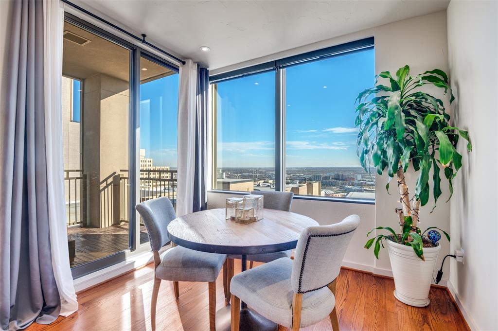 Metropolitan 1200 Main St Condo - Residential