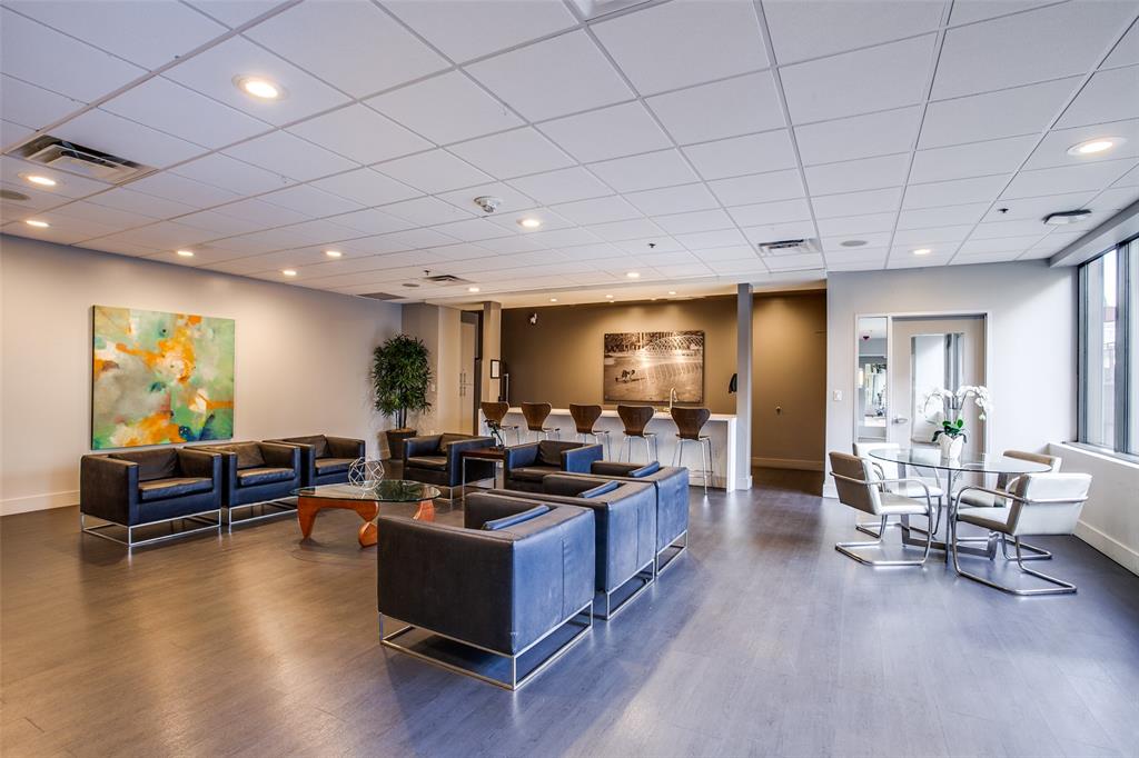 Metropolitan 1200 Main St Condo - Residential