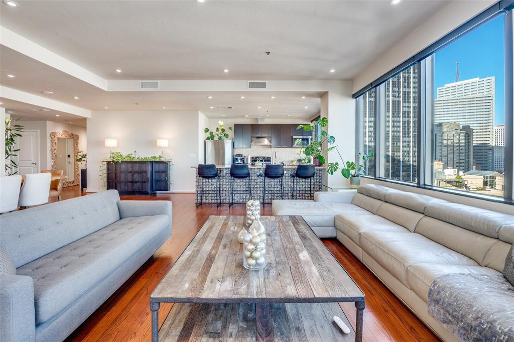 1200 Main Street 2412