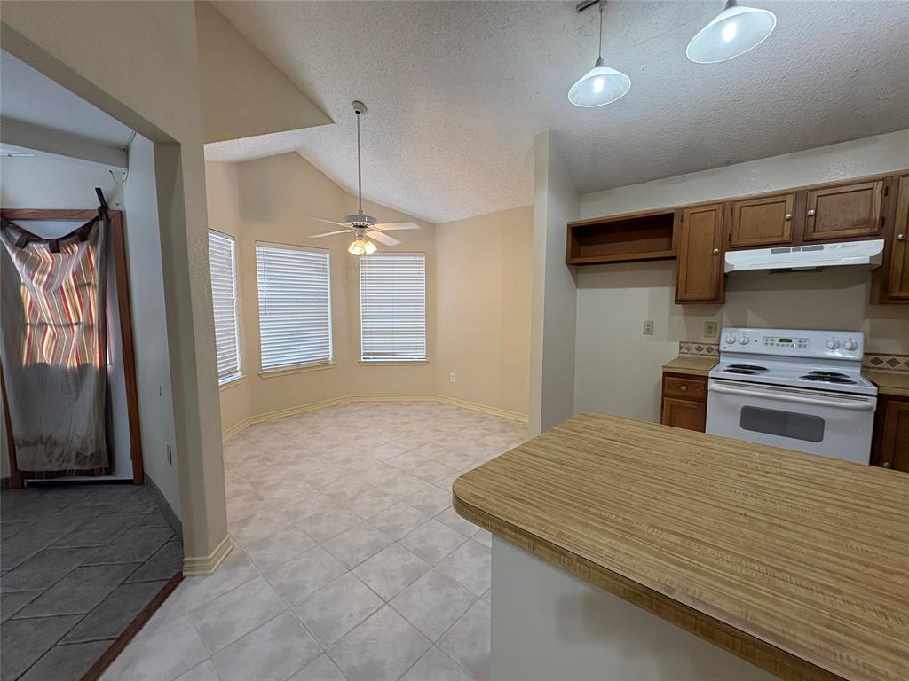 Stonewood Heights Ph 01 Rev - Residential Lease