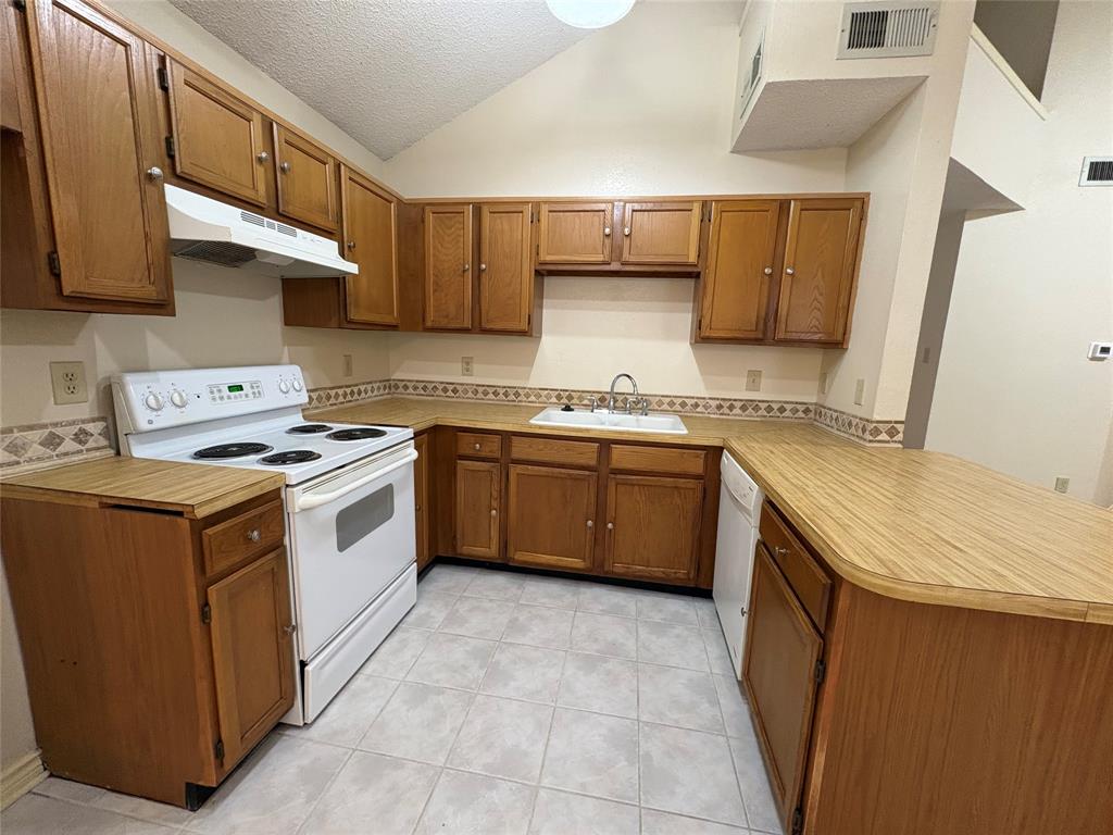 Stonewood Heights Ph 01 Rev - Residential Lease