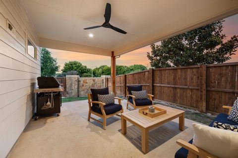 1002 Meadow Bend Loop N Grapevine TX 76051
